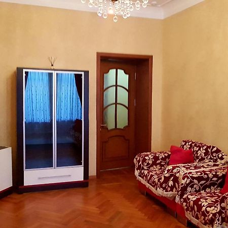 Formula Deluxe Apartment Sea View On Nizami Street Baky Esterno foto